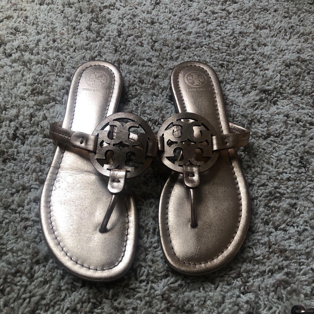 Tory Burch Metallic Sandal size 8